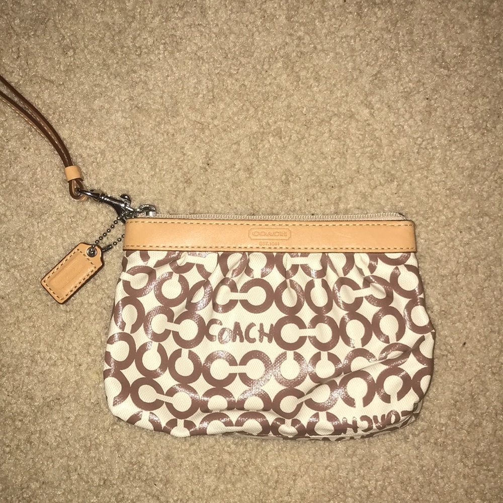 NWOT Coach Wristlet